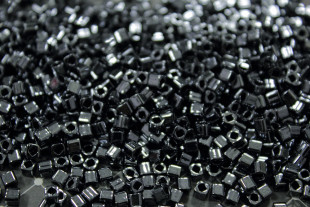 Бисер Япония "TOHO" CUBE 3 мм 5 г №0081 т.серый